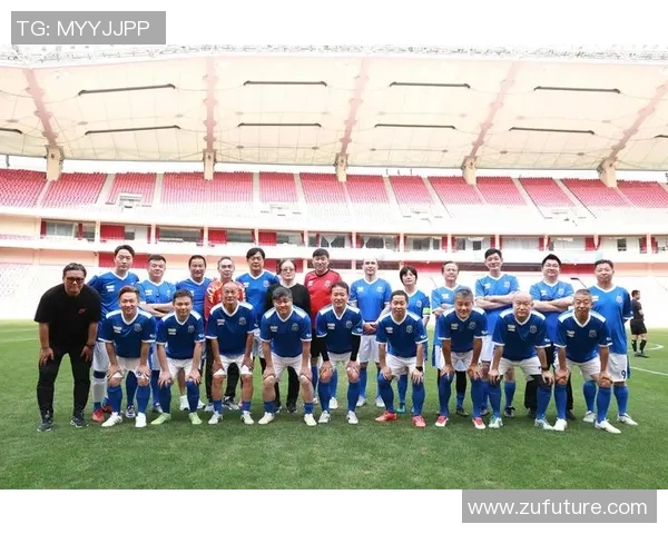 当足球明星们展现可爱一面撒娇瞬间的趣味时刻合集